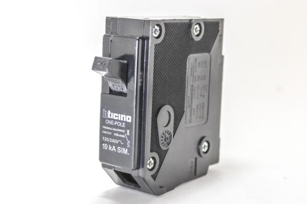 SWITCH TERMICO   40amp 1polo TICI